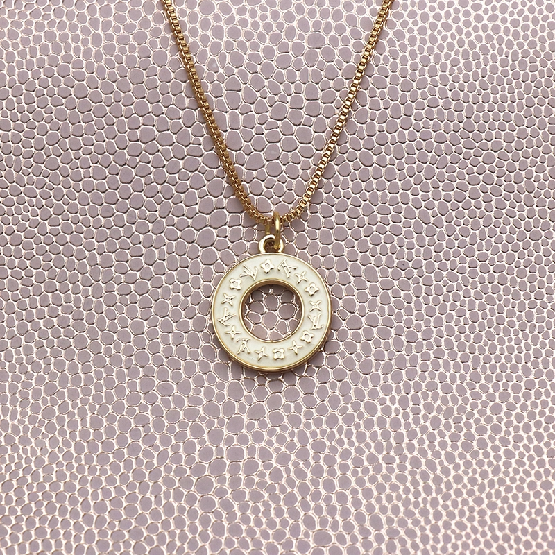 LV Gold Round necklace