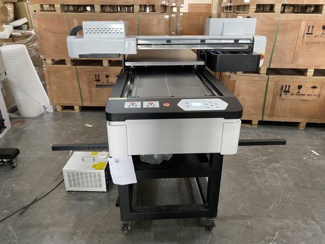 Factory Direct 6090 Small Format UV Flatbed Printer With Varnish For Phone Case Bottle Pen Printing Machine uv printer