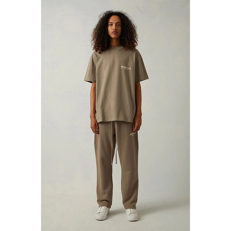 SS22 Essentials S-Shirt (White Velvety Print)