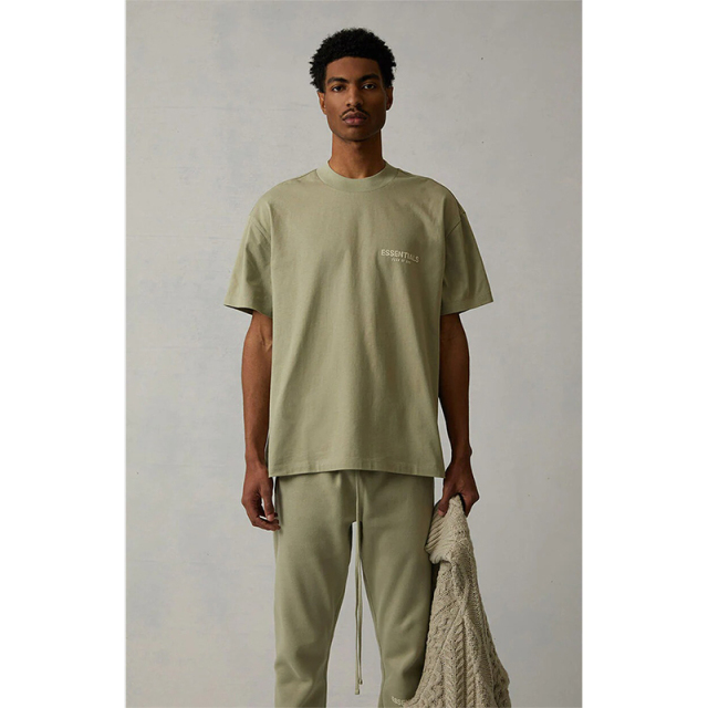 SS22 Essentials S-Shirt (White Velvety Print)