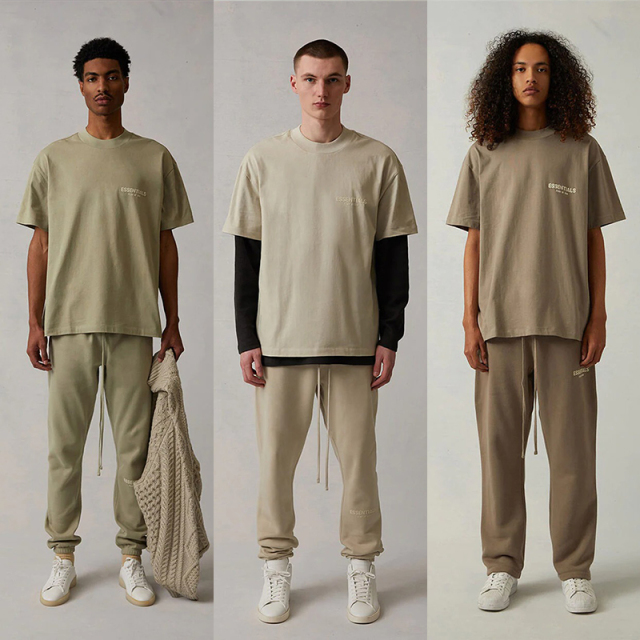 SS22 Essentials S-Shirt (White Velvety Print)