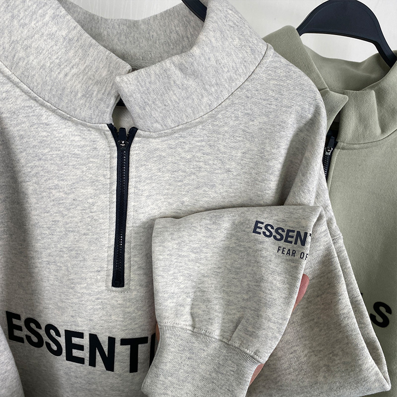SS20 Essentials HalfZip