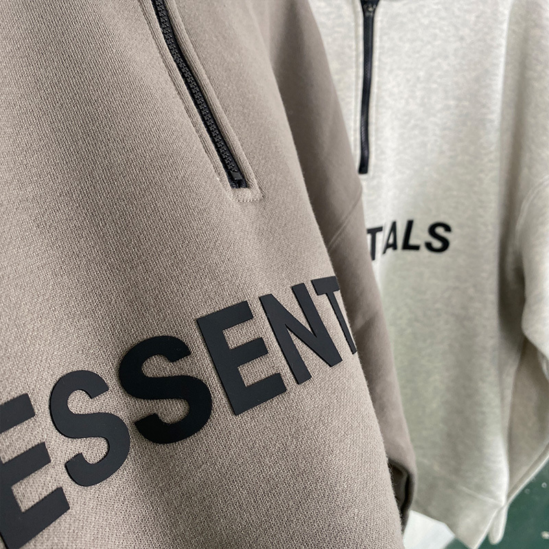 SS20 Essentials HalfZip