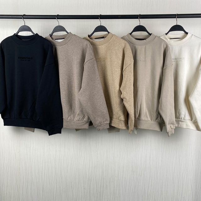 FW23 Cloud Collection Essentials Crewneck