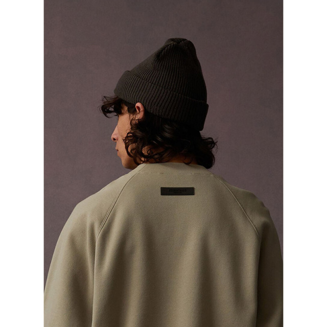 SS23 Essentials Sweatshirt