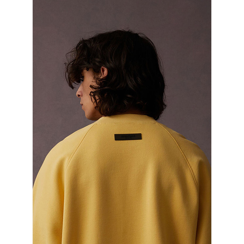 SS23 Essentials Sweatshirt