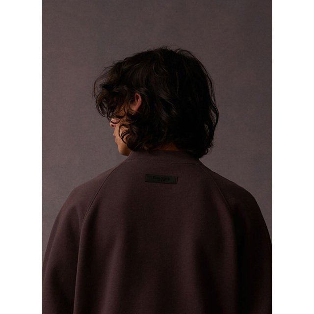 SS23 Essentials Sweatshirt