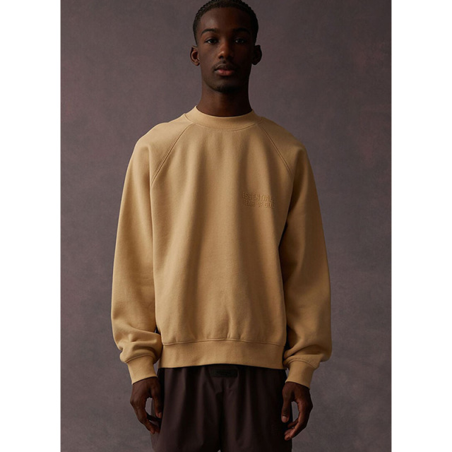 SS23 Essentials Sweatshirt