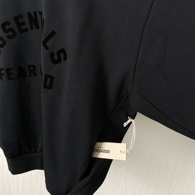 SS23 Black Core Collection Essentials Crewneck Sweatshirt