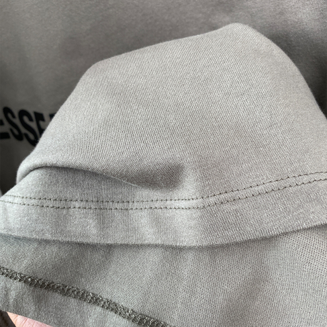 SS20 Essentials L-Shirt