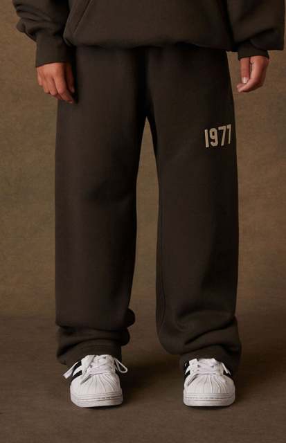 SS22 1977 Essentials Relaxed Sweatpants (Black Velvety Print)