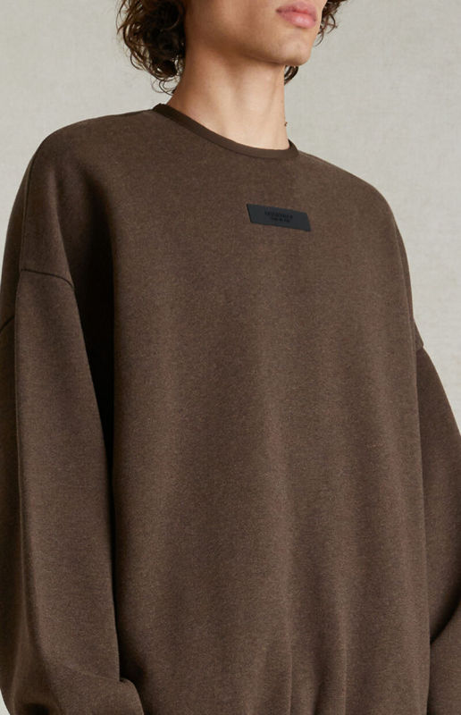 SU24 Essentials Crewneck Sweatshirt