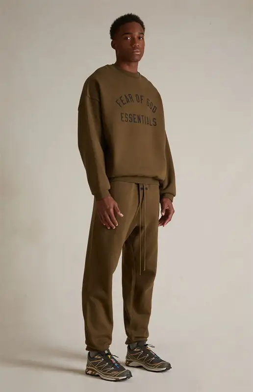 FW24 Essentials Crewneck Sweatshirt (480GSM Fleece)