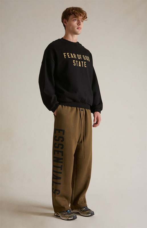 FW24 Essentials State Crewneck Sweatshirt (480GSM Fleece)