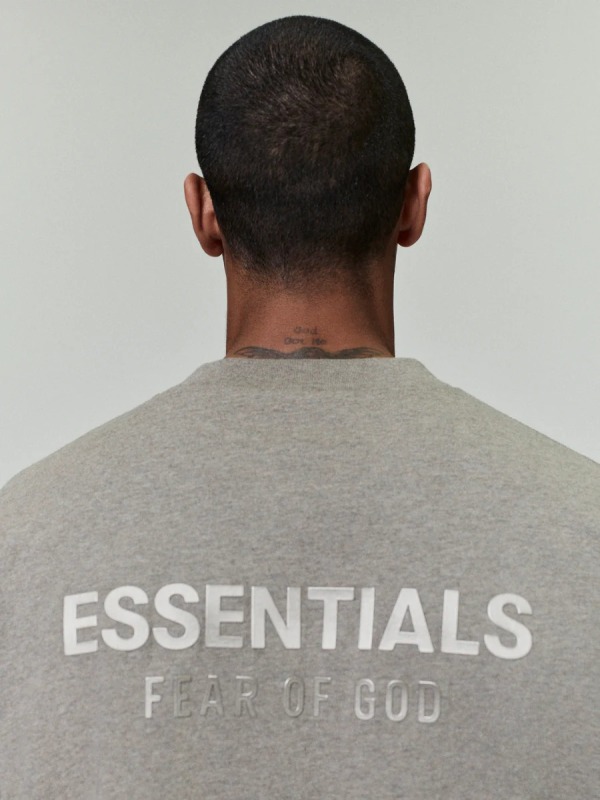 SP25 Essentials S-Shirt (Metallic Logo)