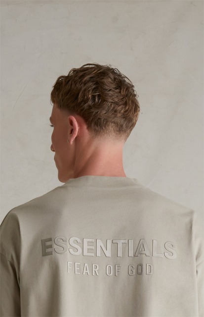 SP25 Essentials S-Shirt (Metallic Logo)