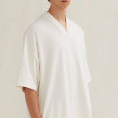 FW23 V-neck S-Shirt Cloud Collection Essentials