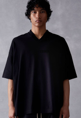 SS23 V-neck S-shirt Black Core Collection Essentials S-Shirt