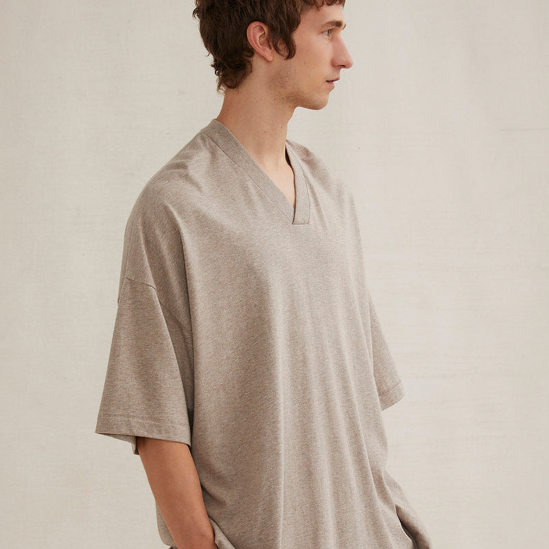 FW23 V-neck S-Shirt Cloud Collection Essentials