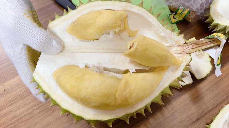 新鮮ドリアンフルーツ1.8-2.1kg おそ