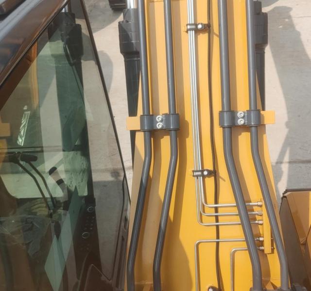 Used Excavator XCMG 20ton XE200G, Second Hand Crawler Excavator for Sale