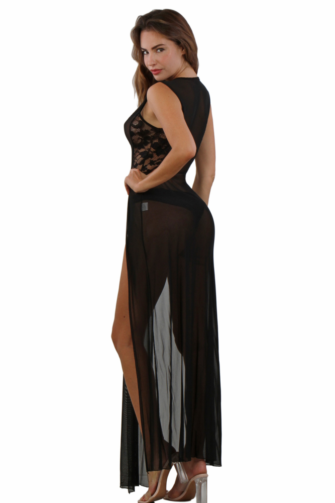 Robe longue en résille et dentelle transparente, ouverte sur les cuisses