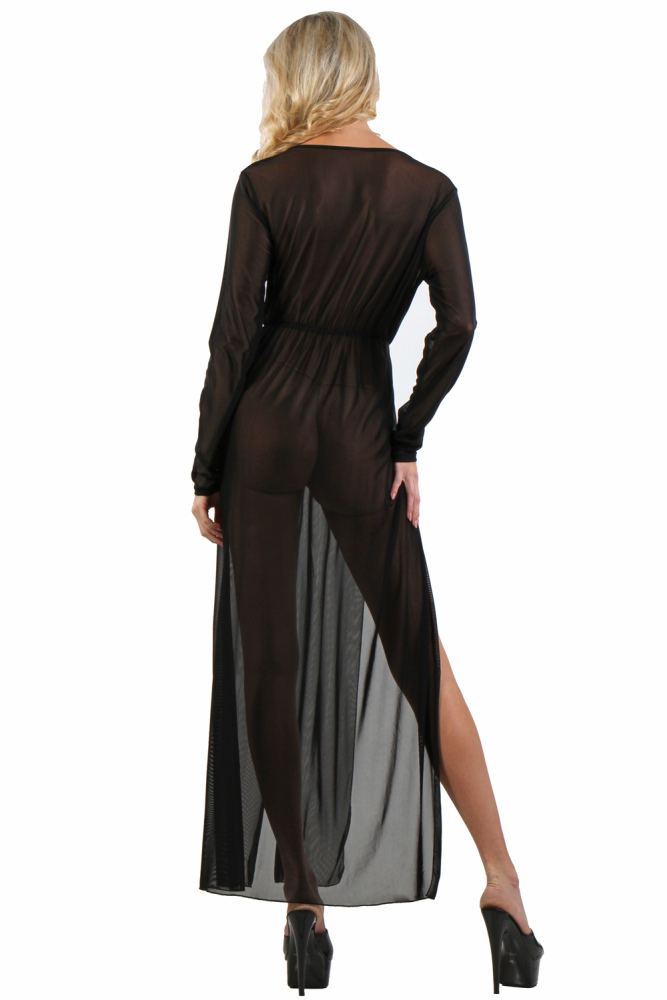 Robe longue ouverte sur les cuisses