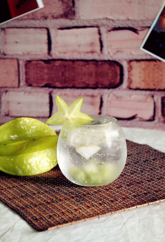 star fruit sparkling water