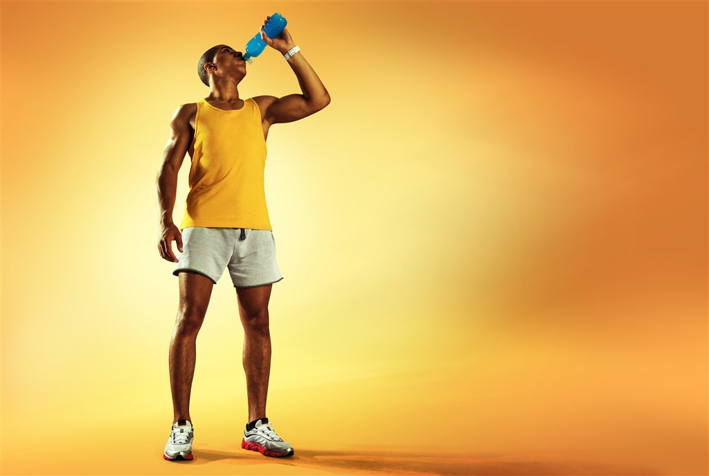 Drinking a lot of tea after exercise