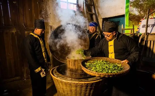 Steamed tea
