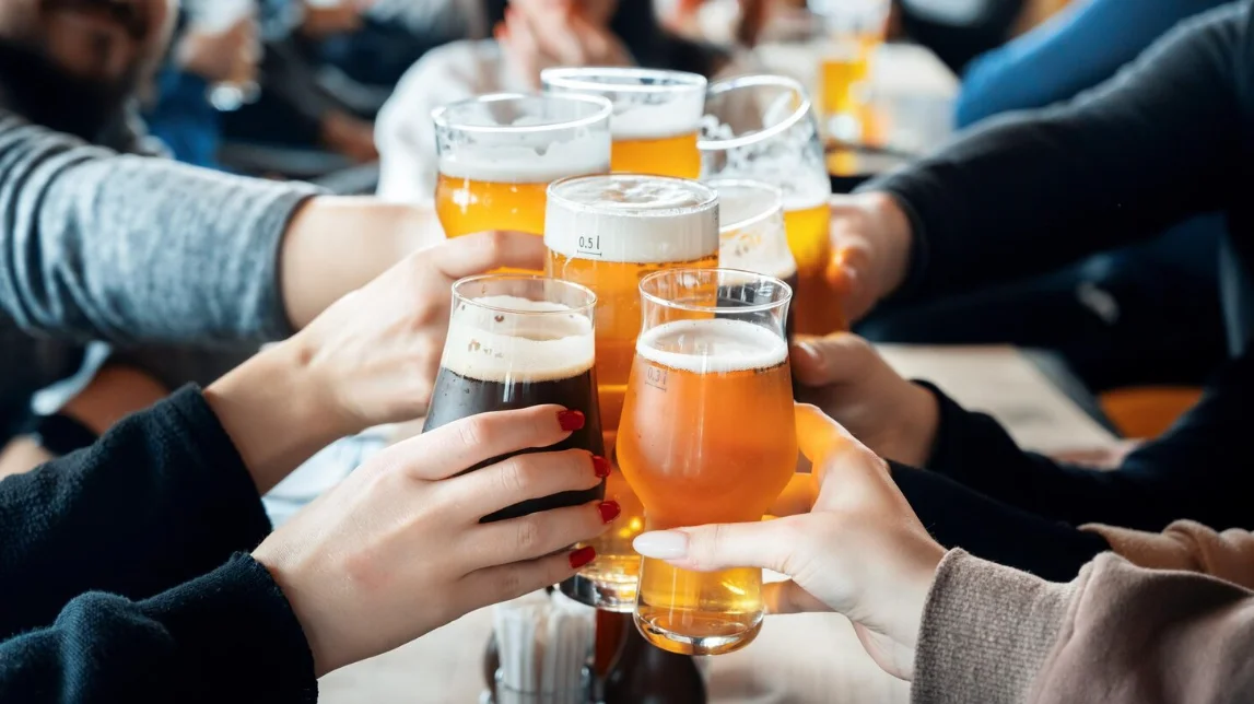 Moderate Alcohol Content, Extended Consumption, Balanced Flavor Defines a Session Beer