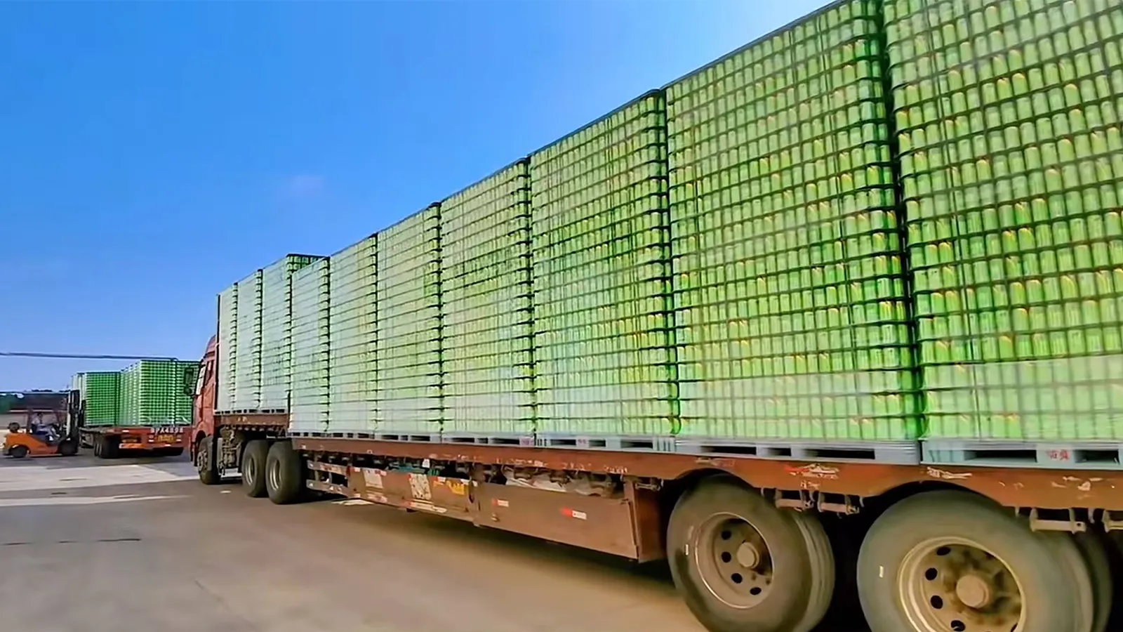 Five Elements Green Energy Drink is about to be shipped to the port for export to the Middle East