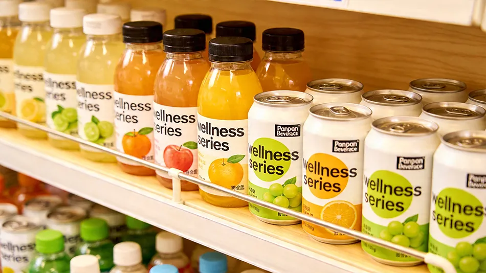 Panpan Beverage wellness series products on convenience store shelf