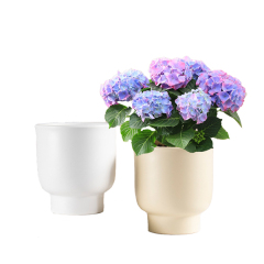 Ceramic plant pot with matte glaze