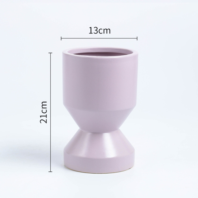Ceramic plant pot with matte glaze