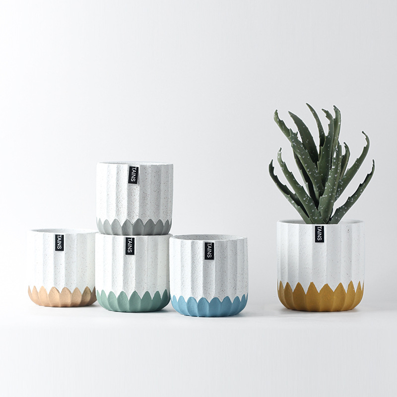 JYW038 Sands effect cement pots in fluted design