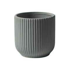 JYW2132  Addorable fluted ceramic planter for indoor use