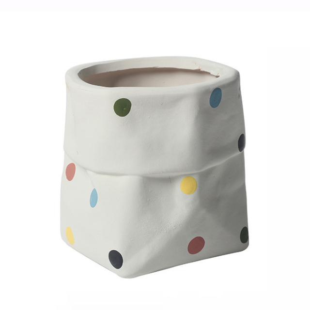 JYW2144  New developed Adorable bag shaped ceramic plant pot with polka dots design
