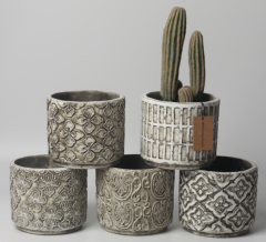 JLAK446 Cylinder cement pot with embossed pattern