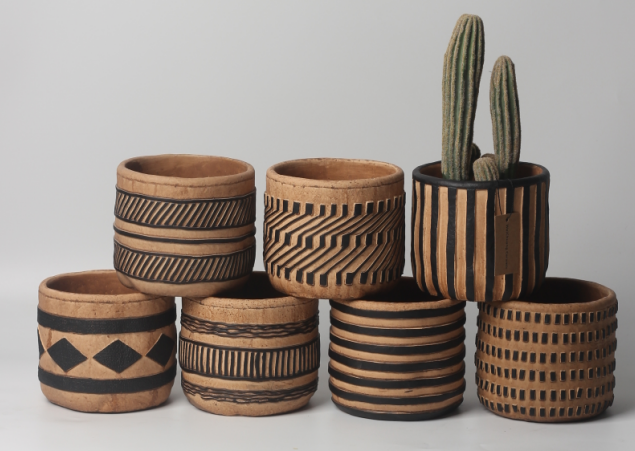 JLAK448  New design embossed cement plant pot with geometric pattern