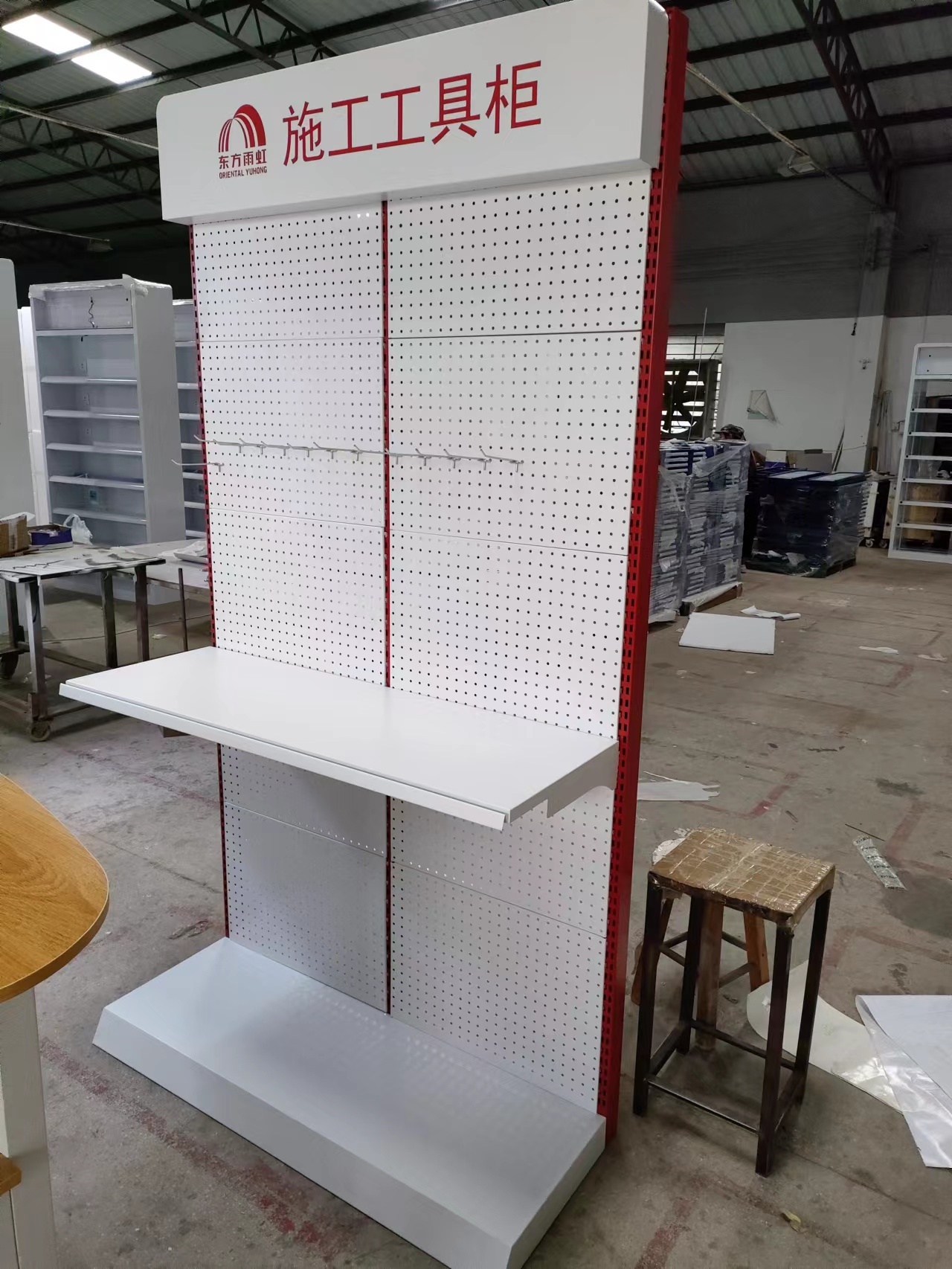 Wall bay unit