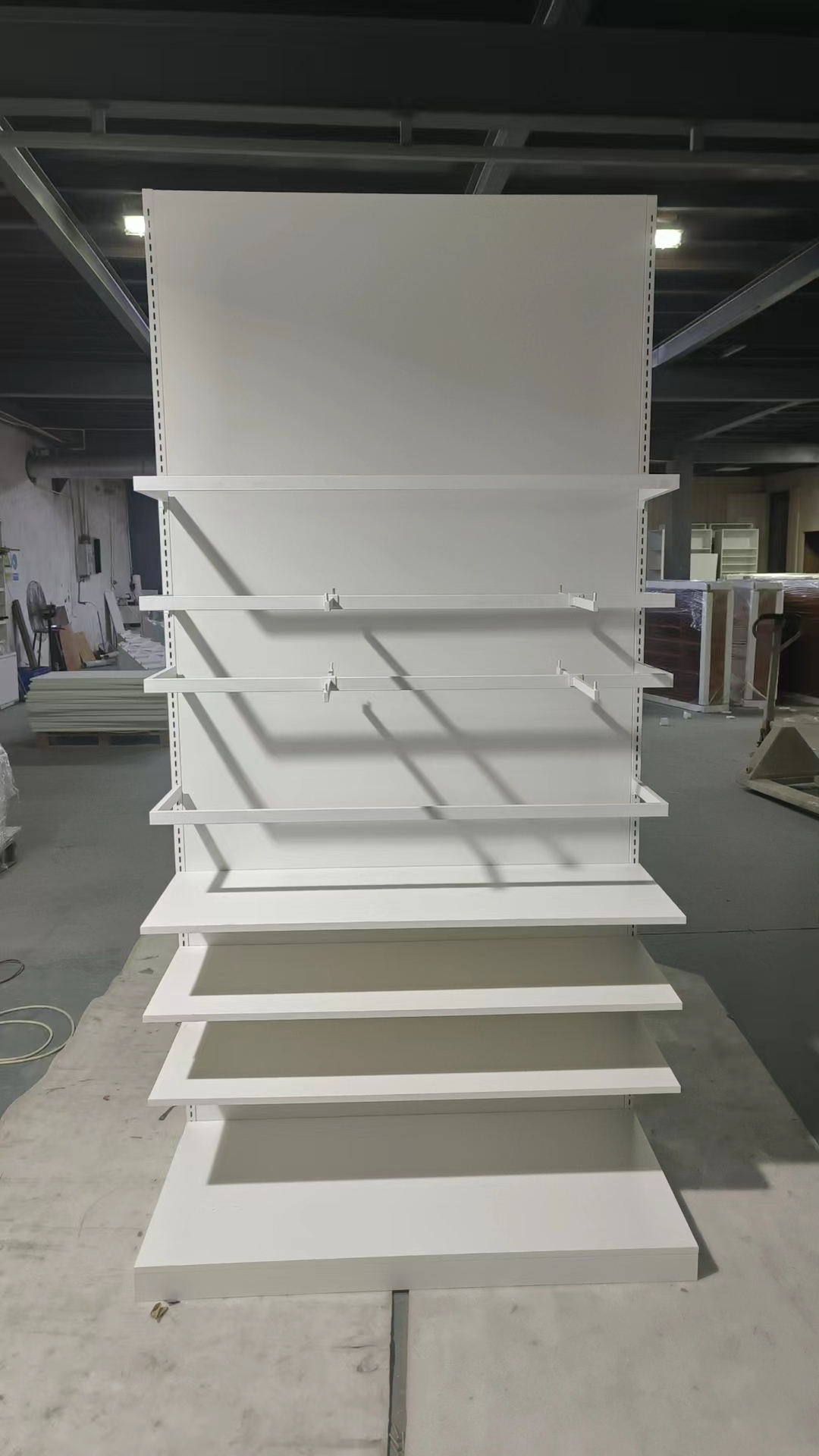 Wall bay unit