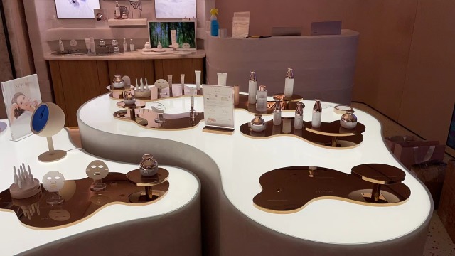 Cosmetics display