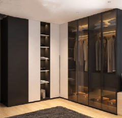 Wardrobe / Closet