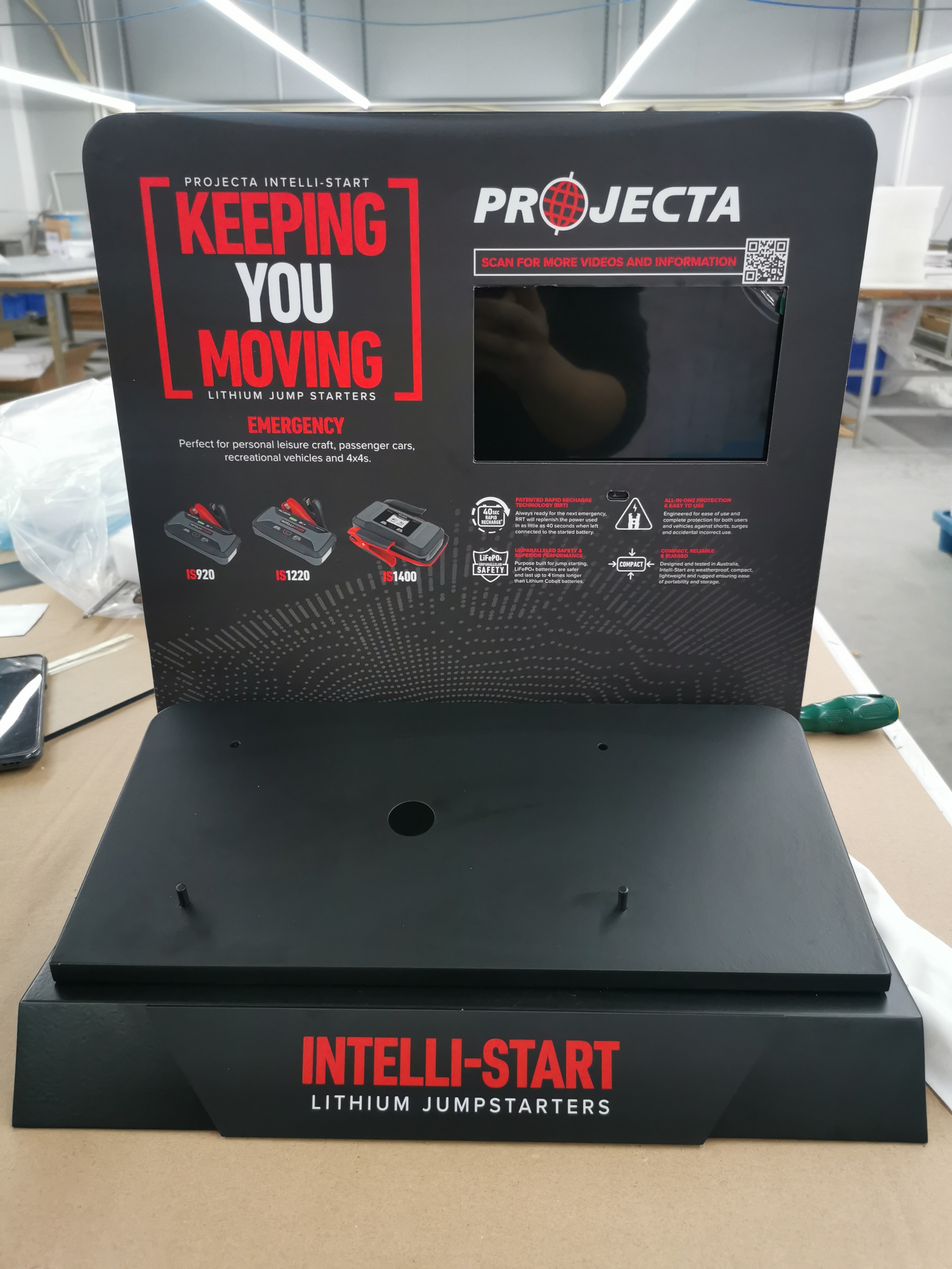 Retail commercial display
