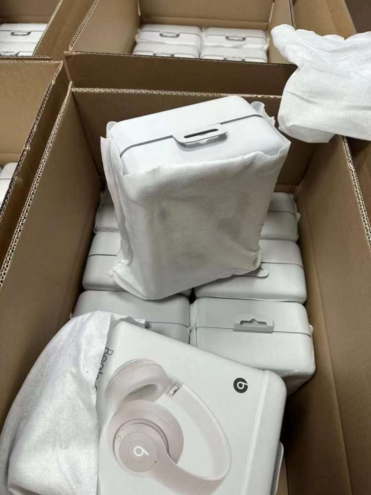 Beats Studio Pro