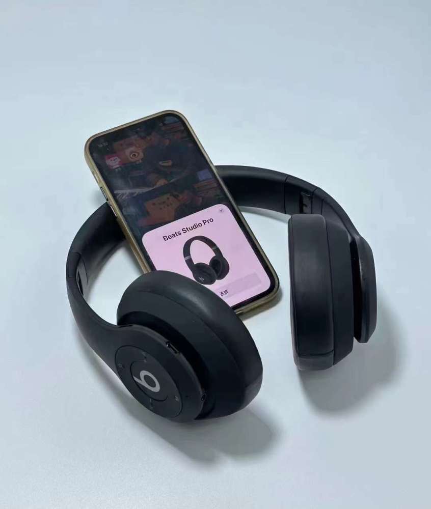 Beats Studio Pro
