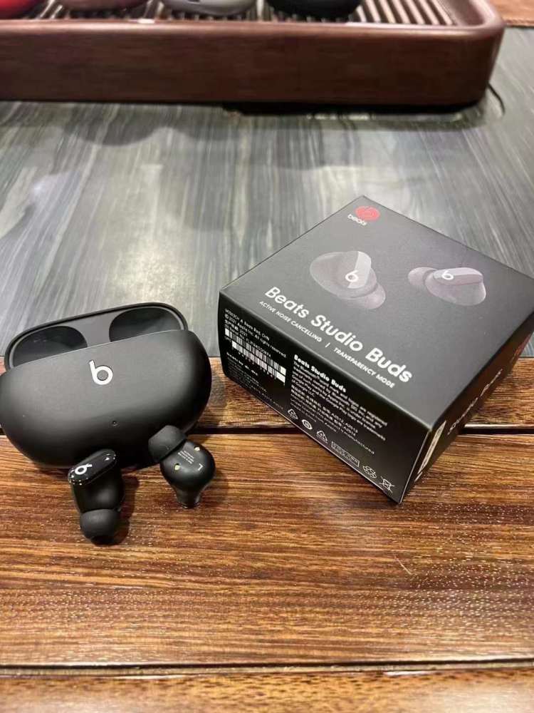 Beats Studio Buds