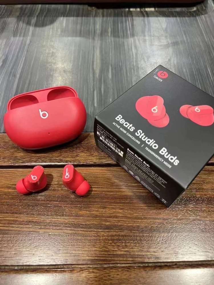 Beats Studio Buds