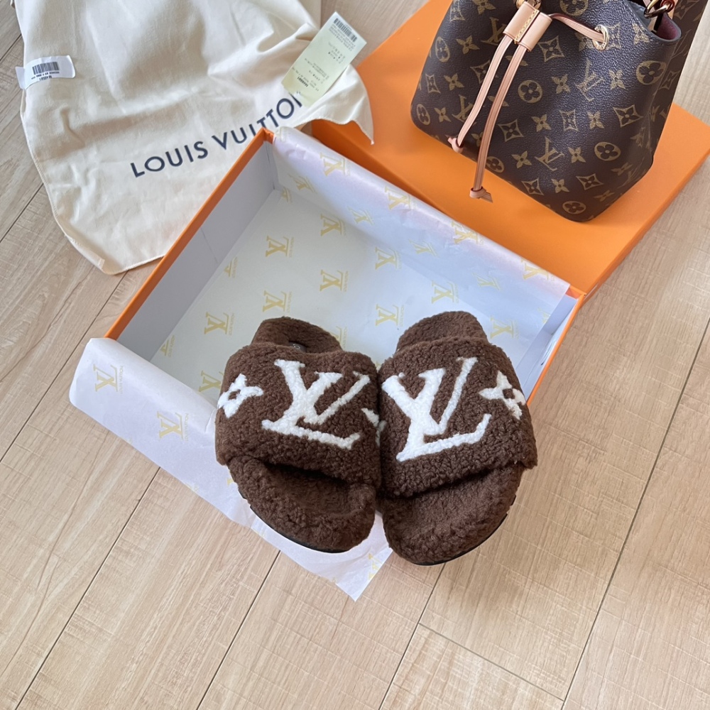 LV Shoes Women Men Autumn and winter lamb wool mop